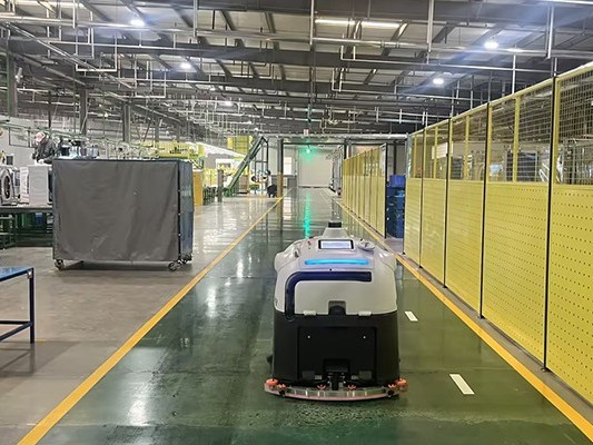 坦力商場掃地拖地機(jī)器人，點(diǎn)亮商場清潔 “星” 未來