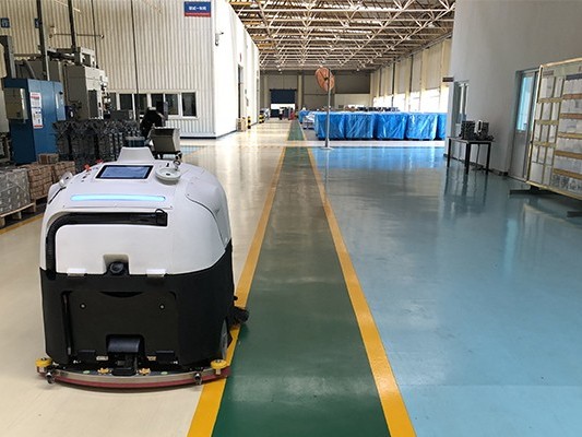高鐵站清潔大作戰(zhàn)，坦力無人駕駛自動洗地機“救場”