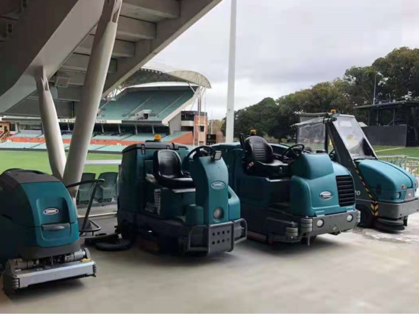 工廠洗地機應(yīng)該怎樣選擇？