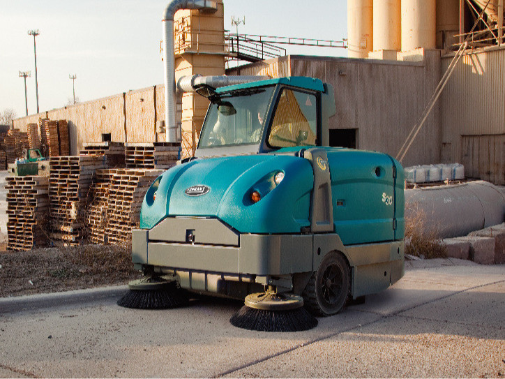 關(guān)于工廠掃地機你不知道的那些事：刷盤需多久更換一次？