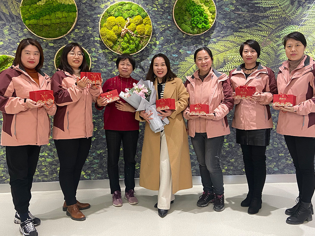 捷立的半邊天，祝您節(jié)日快樂 ！