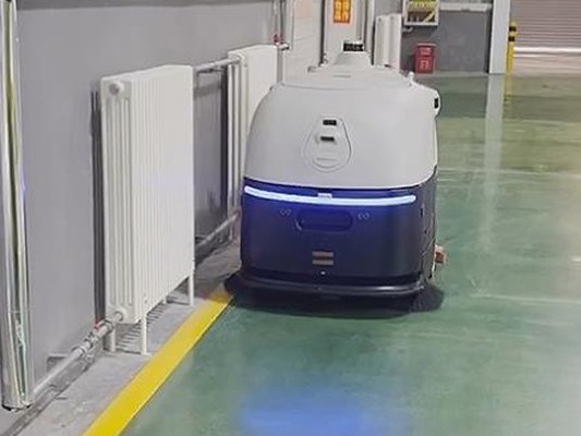 坦力車間自主掃地機(jī)器人，助力鞋服企業(yè)清潔與成本雙贏