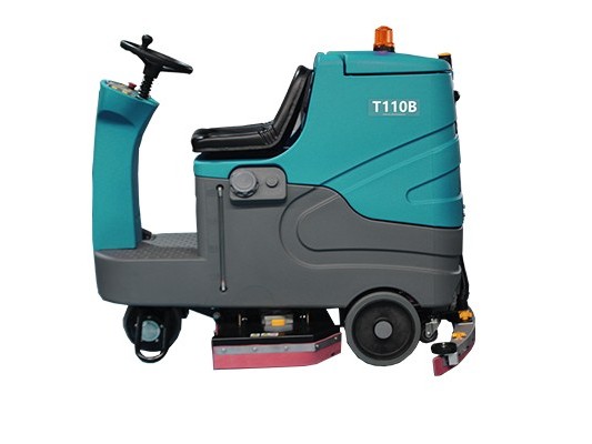 洗地效率大翻身！坦力工業(yè)駕駛洗地機立下汗馬功勞