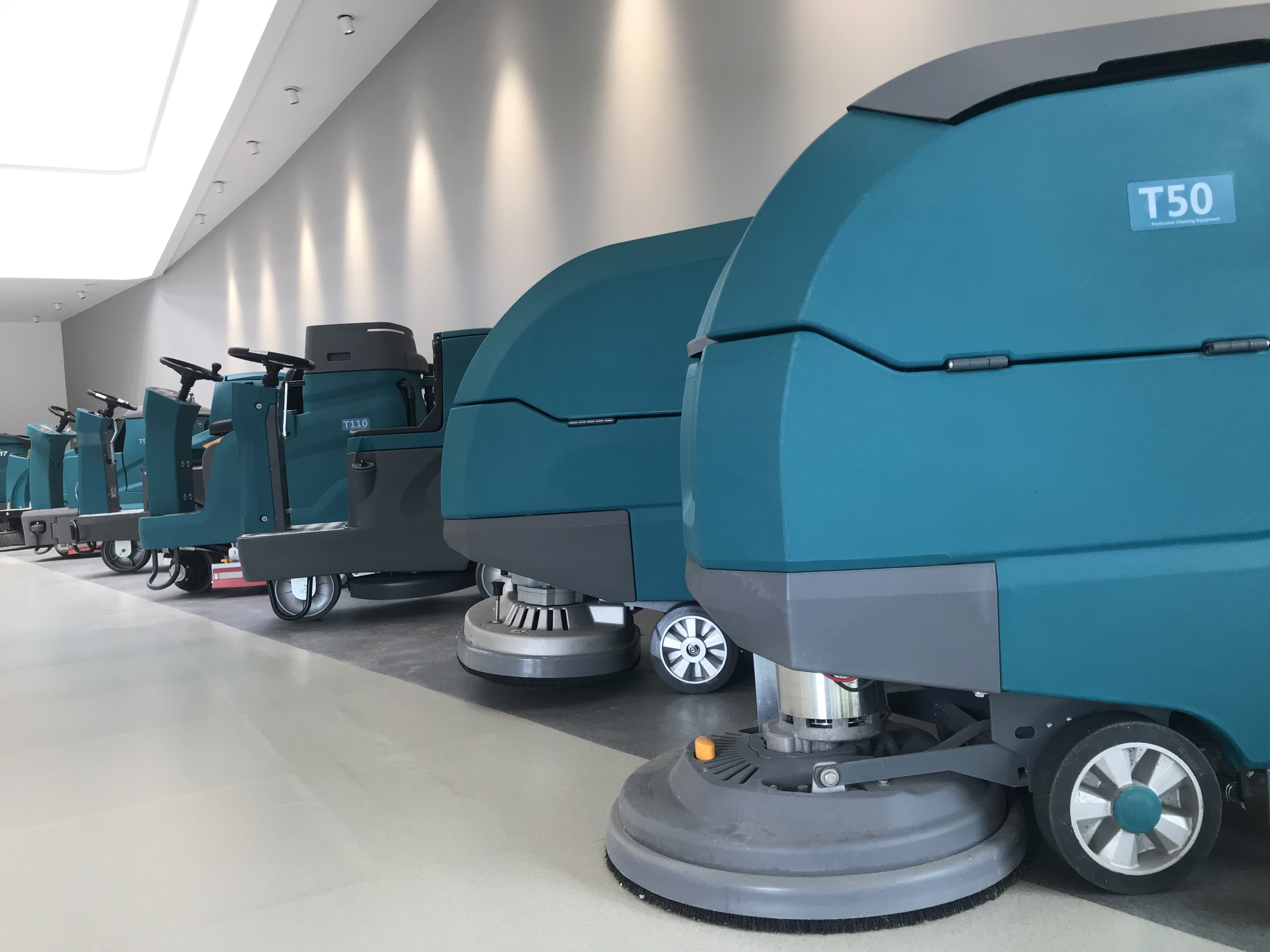 很多人都問(wèn)我洗地機(jī)該怎么選？