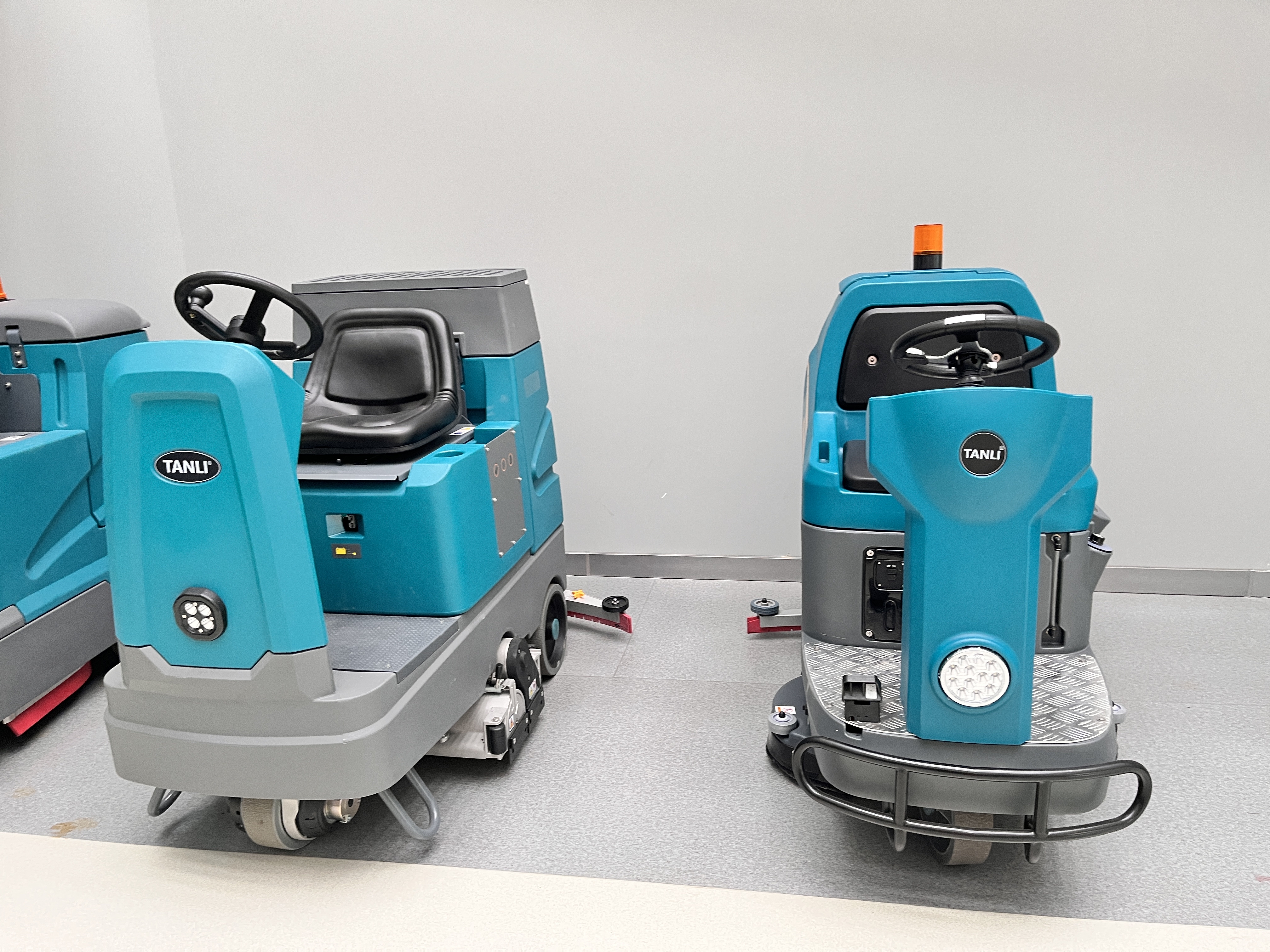 坦力洗地機在倉儲物流的應(yīng)用（二）