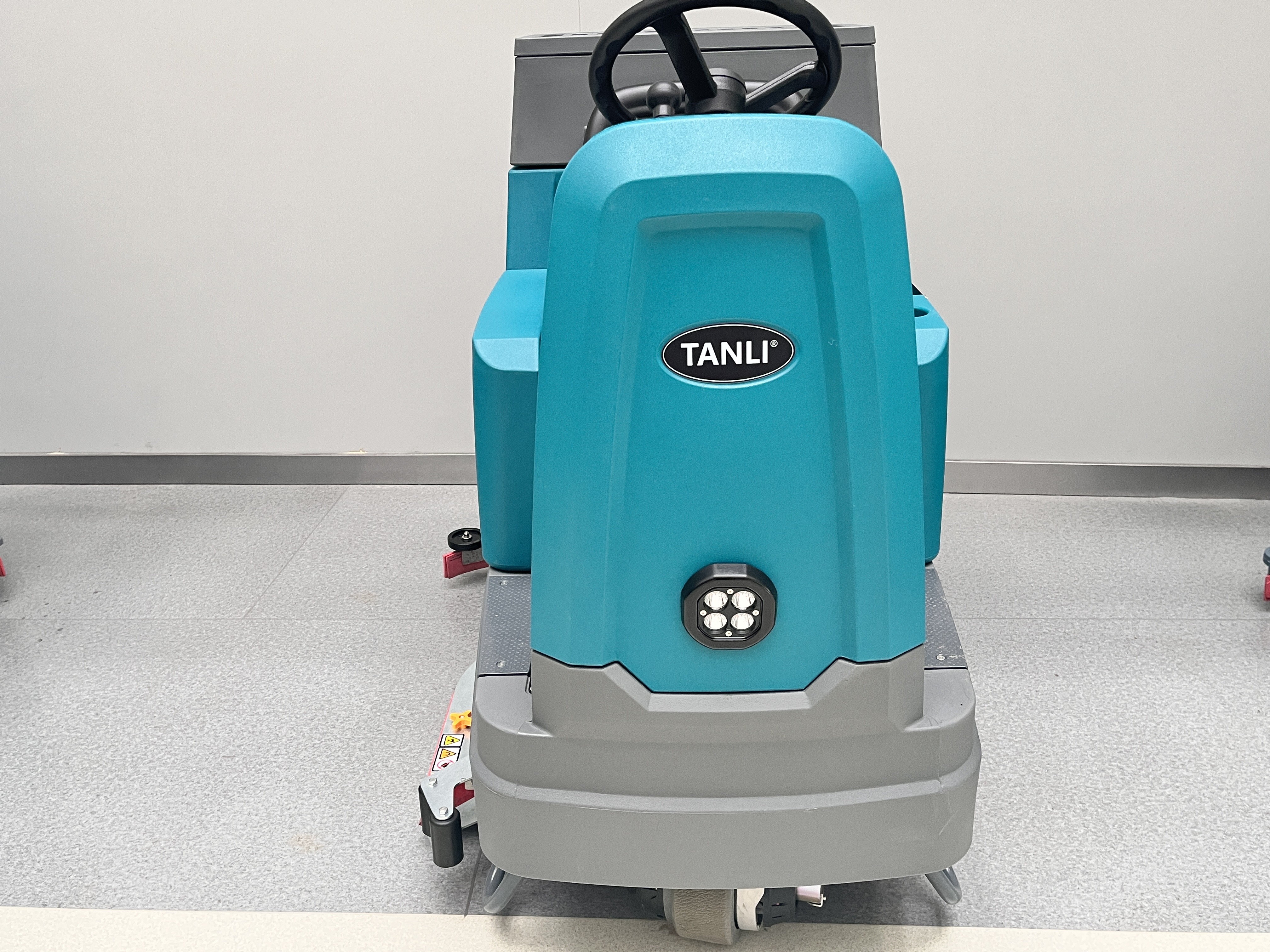 工廠洗地機(jī)領(lǐng)域的專家！