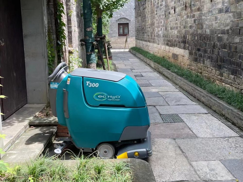 清潔員工的新寵，商用洗地機(jī)到底有多好？